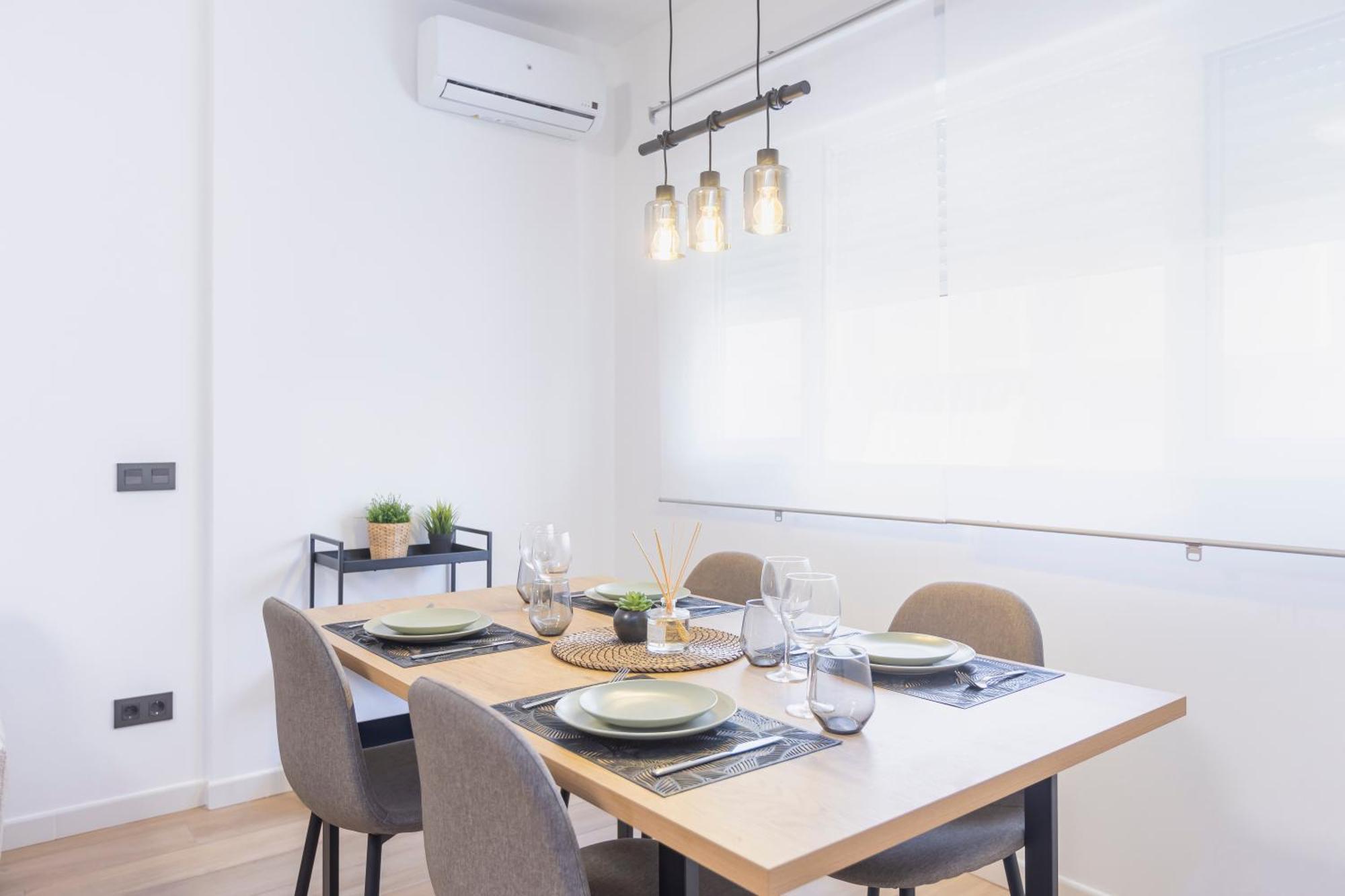 Apartamento Fully Renovated In The Heart Of Fuengirola, 2 Min Walk To The Fuengirola